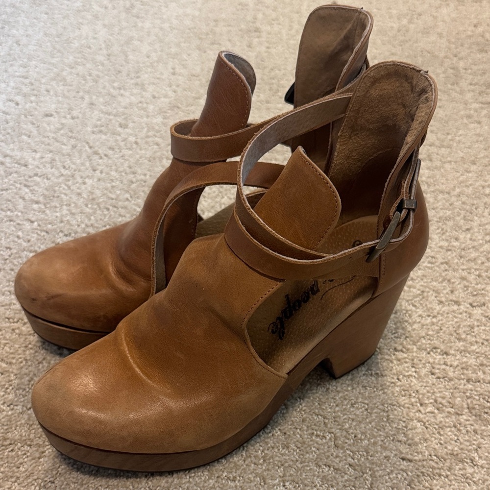 Free People’s Women’s Brown Platform Heel Ankle Bootie with Straps, sz 39 - Picture 5 of 8